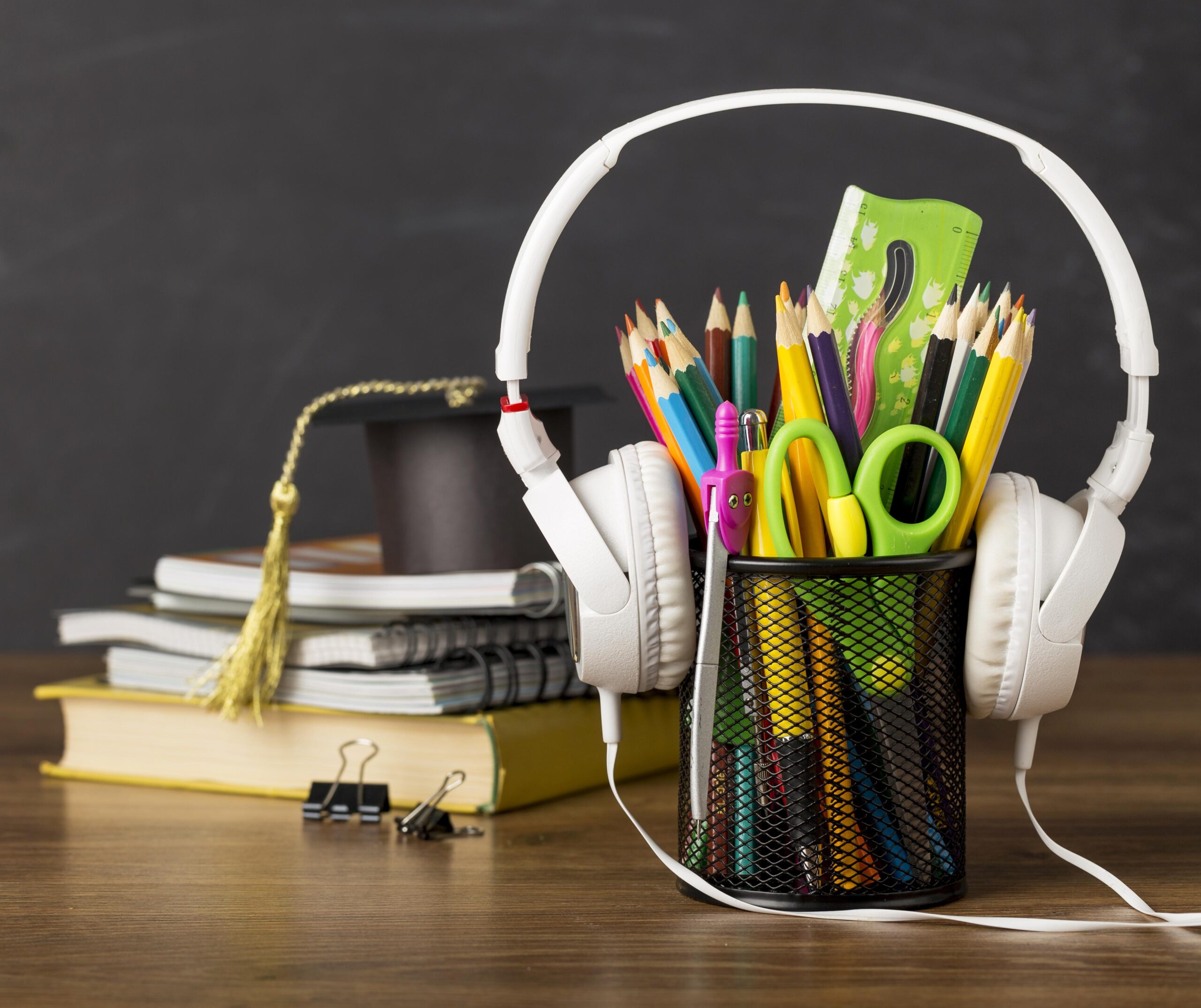 education-day-arrangement-table-with-headphones